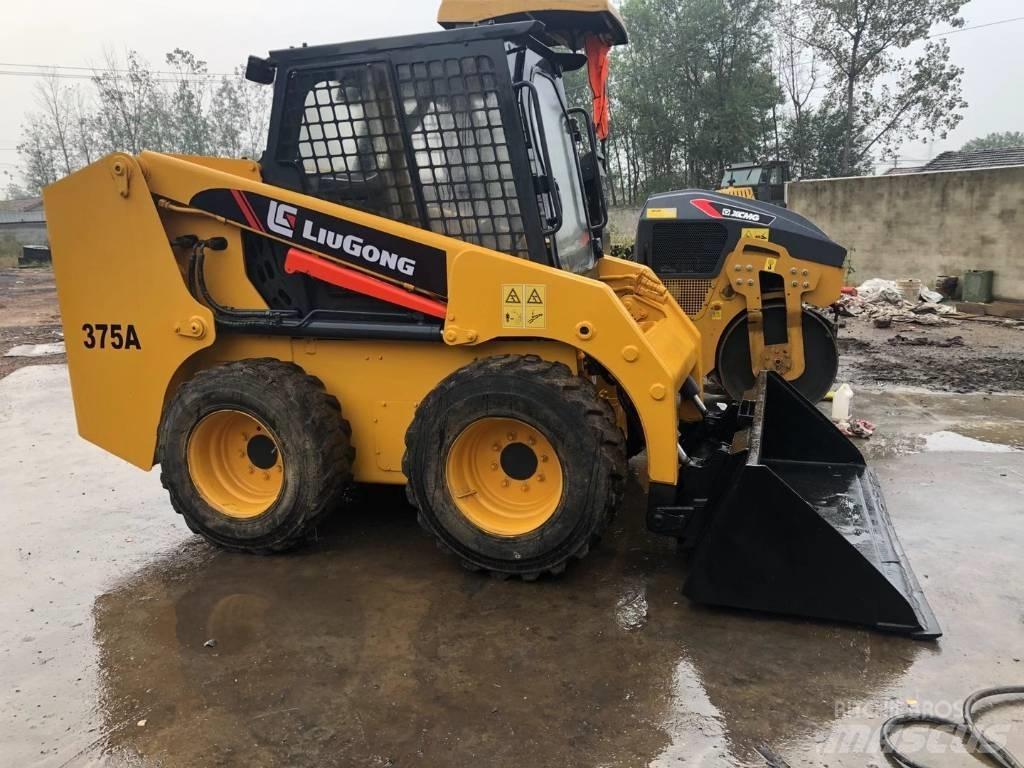 LiuGong 375 B 滑移轉向裝載機