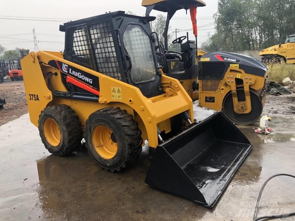 LiuGong 375 B 滑移轉向裝載機