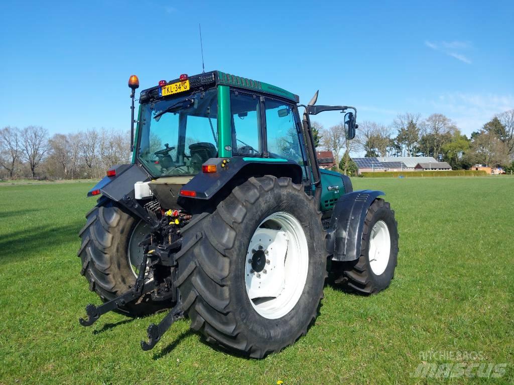 Valtra 6650 TwinTrac 曳引機