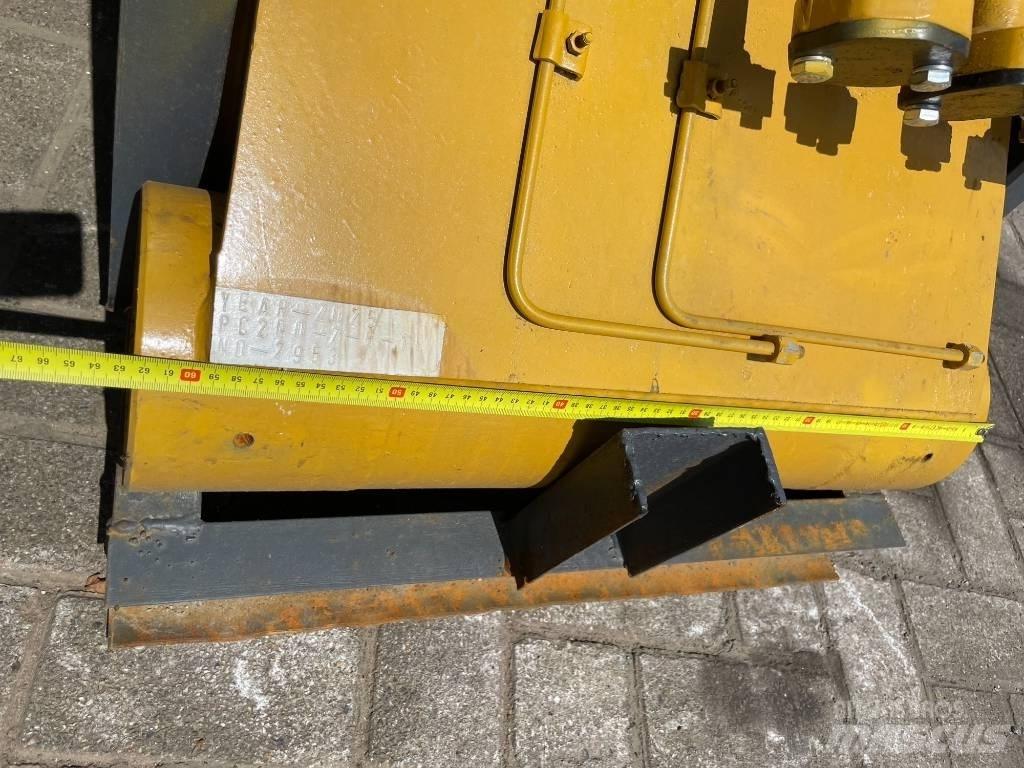 Komatsu Long reach 長臂前伸型挖土機/掘鑿機/挖掘機