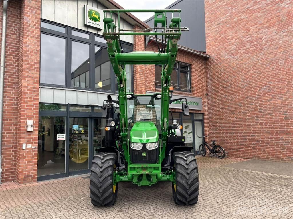 John Deere 6110M 曳引機