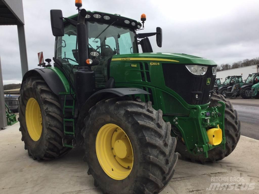 John Deere 6250R 曳引機