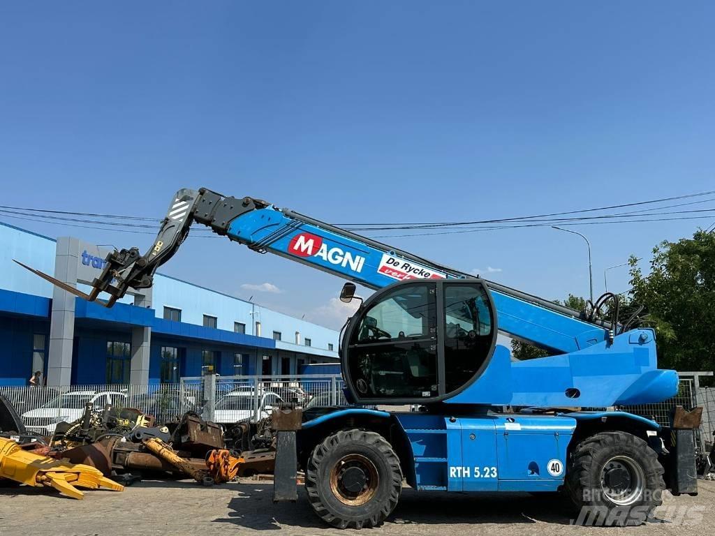 Magni RTH  5,23 農業用伸縮臂裝載機