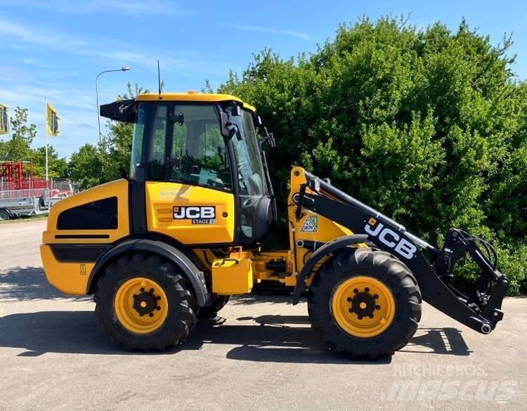 JCB 409 輪胎式裝載機