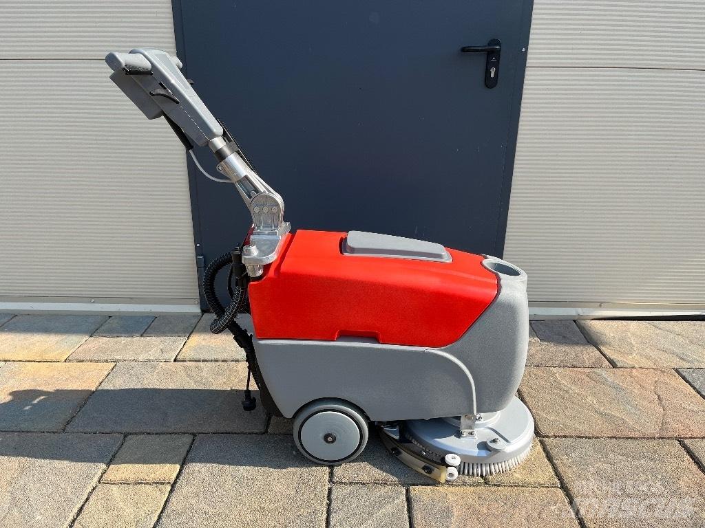 Hako B 12 洗地吸乾機