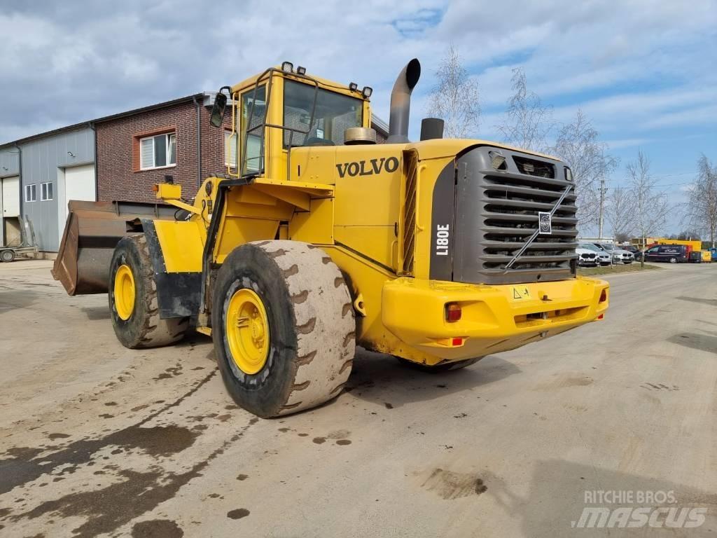 Volvo L 180 E 輪胎式裝載機