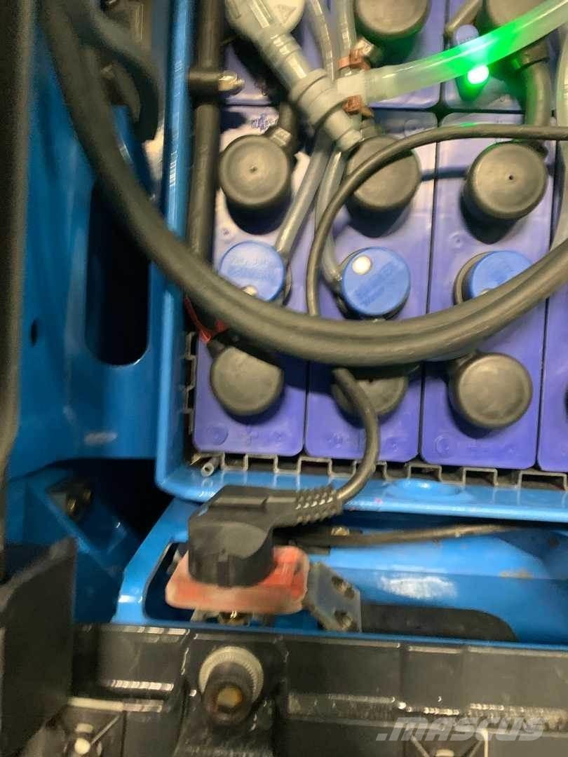 Linde L14 行走控制式堆積機