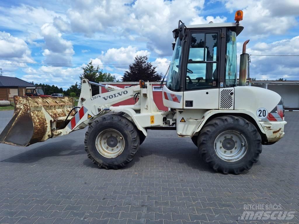 Volvo L 30 B 輪胎式裝載機