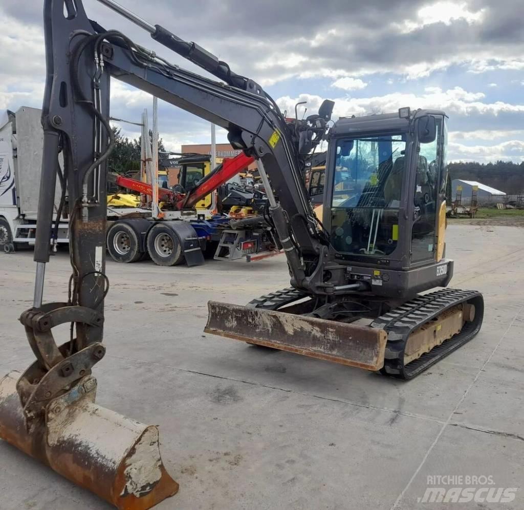 Volvo ECR 50 D 小型挖土機/掘鑿機<7t(小型挖掘機)
