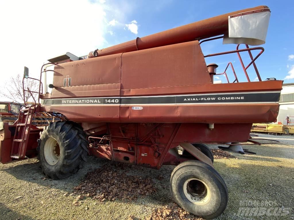 Case IH 1440 聯合收穫機
