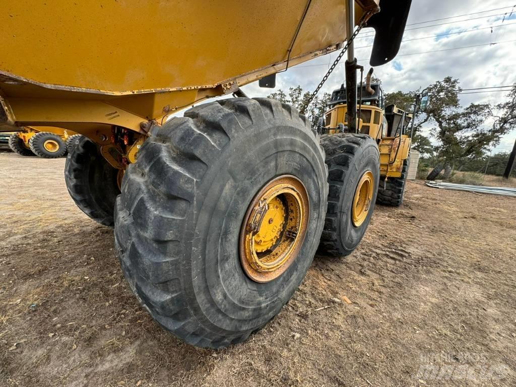 CAT 745C 鉸接式起吊車