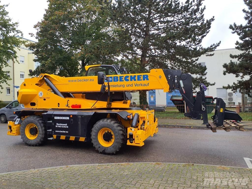 JCB 555P210R (02681) 伸縮臂操作車