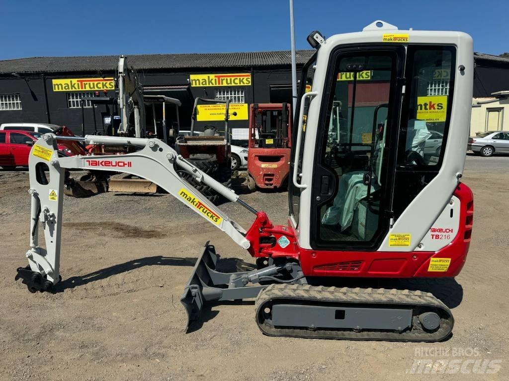 Takeuchi TB 216 小型挖土機/掘鑿機<7t(小型挖掘機)