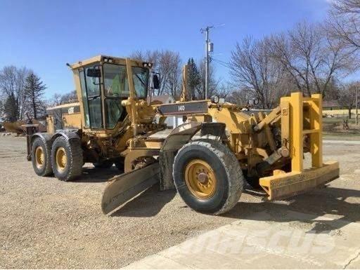 CAT 140 H 平土機