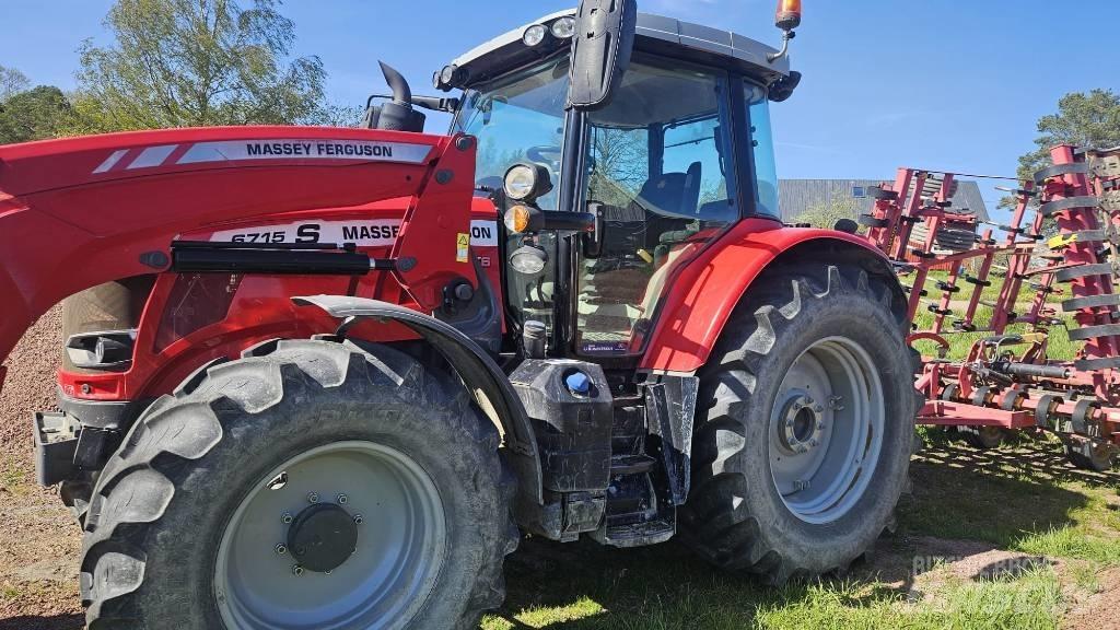 Massey Ferguson 6715 曳引機