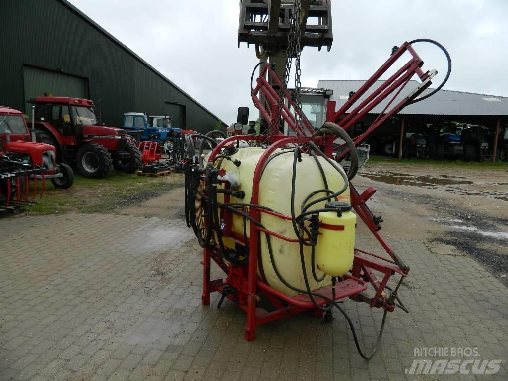 Hardi 1200 承載式噴霧機