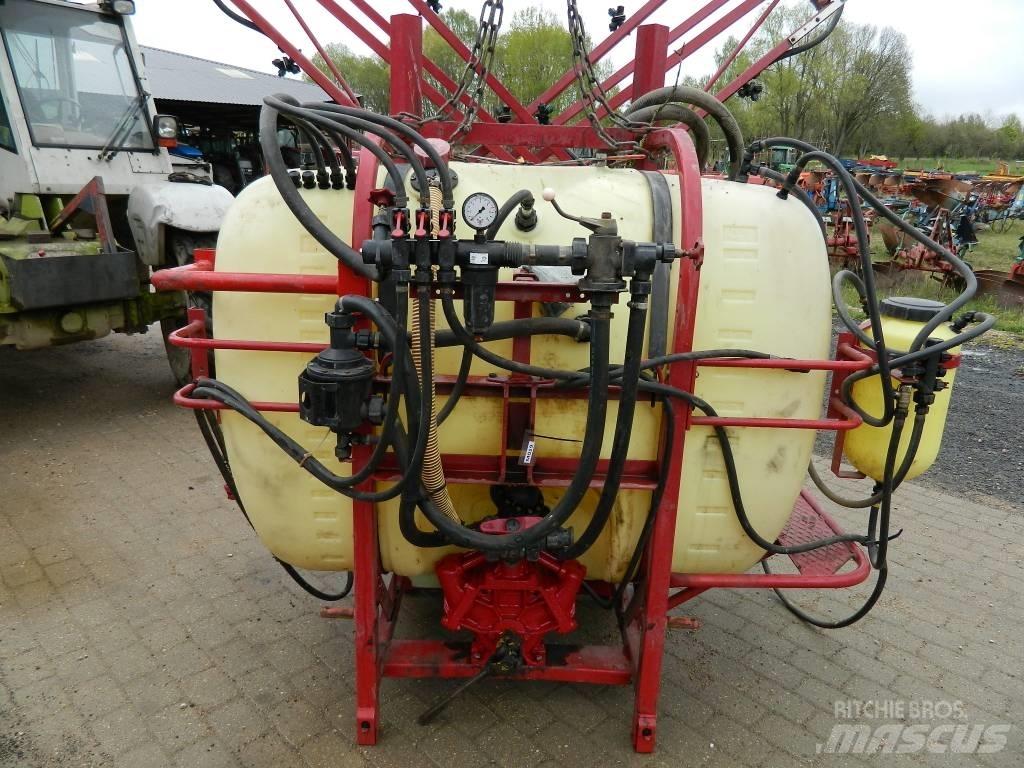 Hardi 1200 承載式噴霧機