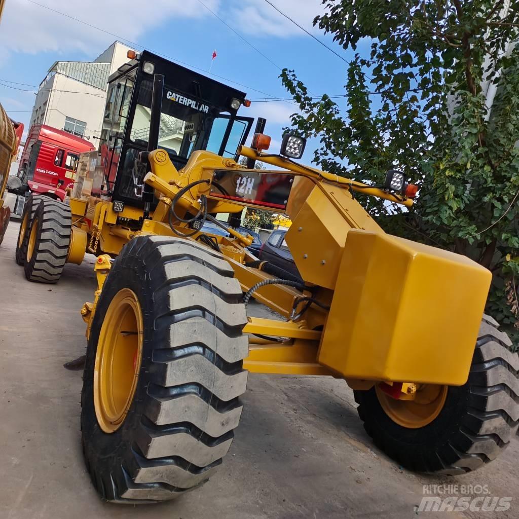 CAT 140 G 平土機