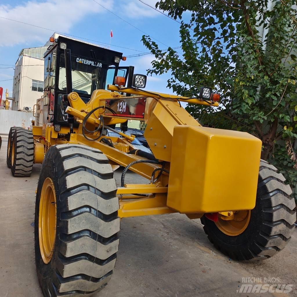 CAT 140 G 平土機