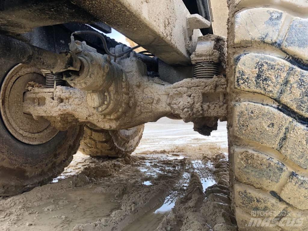 Terex TA 40 鉸接式起吊車