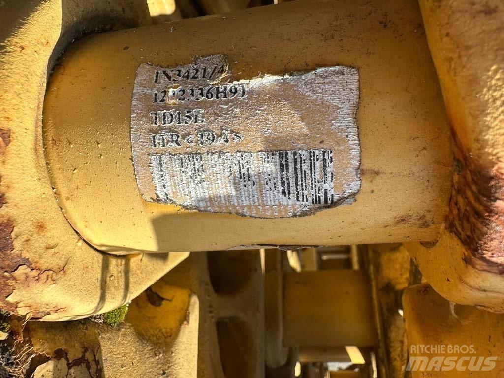 CAT TD15E 履帶、鏈條和車盤