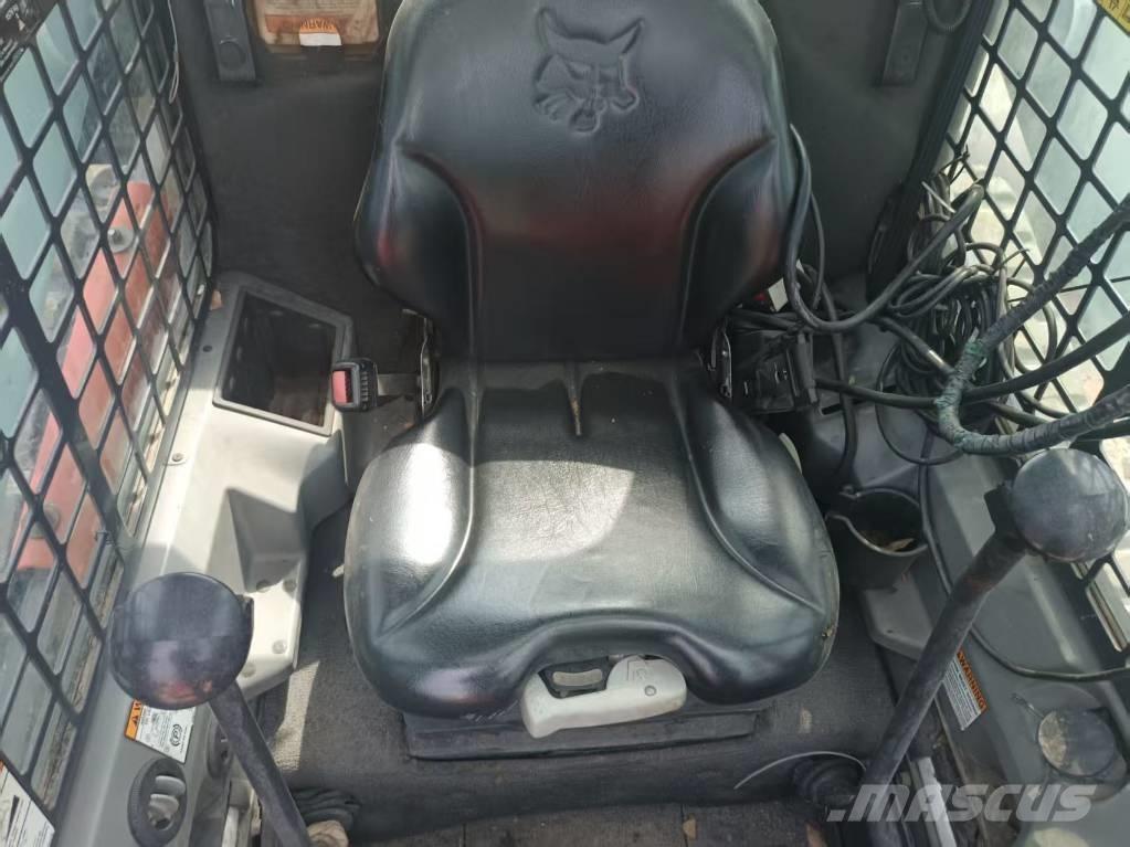 Bobcat T770 推土機