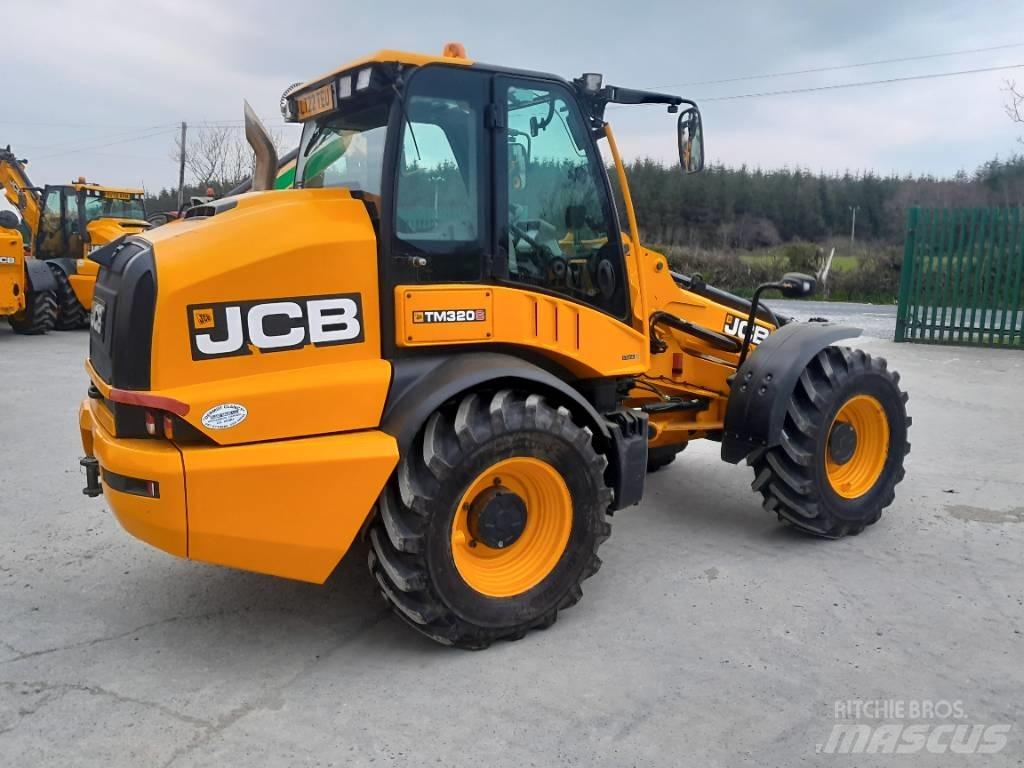 JCB TM 320 S 農業用伸縮臂裝載機
