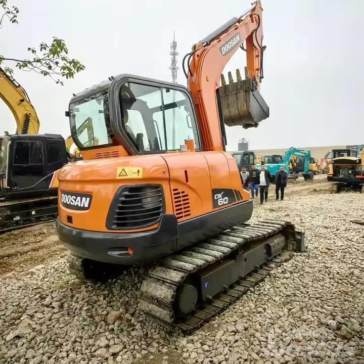 Doosan DX 60 履帶式 挖土機/掘鑿機/挖掘機