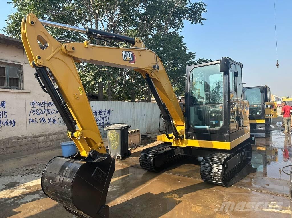 CAT 2024 CAT 305.5 小型挖土機/掘鑿機<7t(小型挖掘機)
