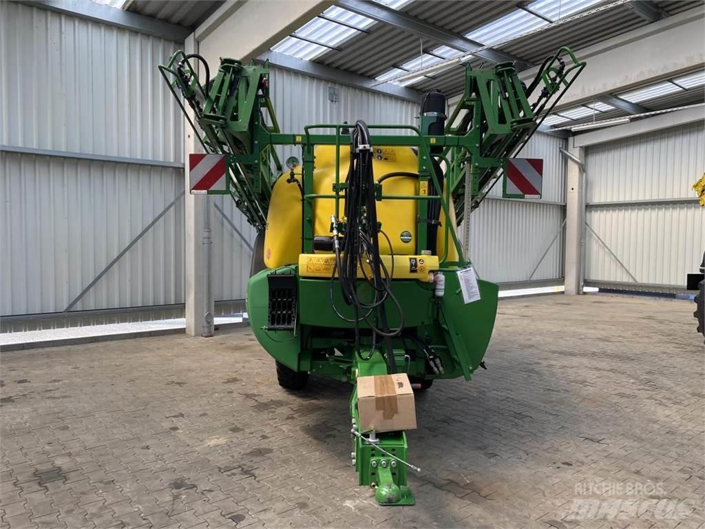 John Deere R740i 牽引式噴霧機