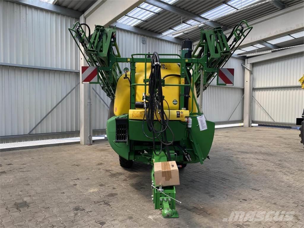 John Deere R740i 牽引式噴霧機