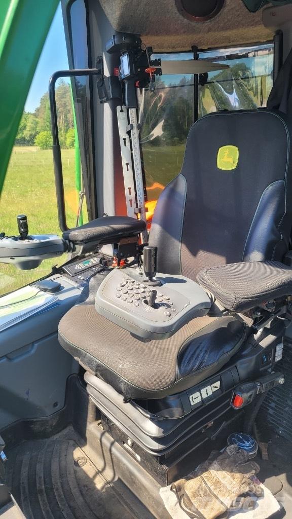 John Deere 1270 G 收穫機