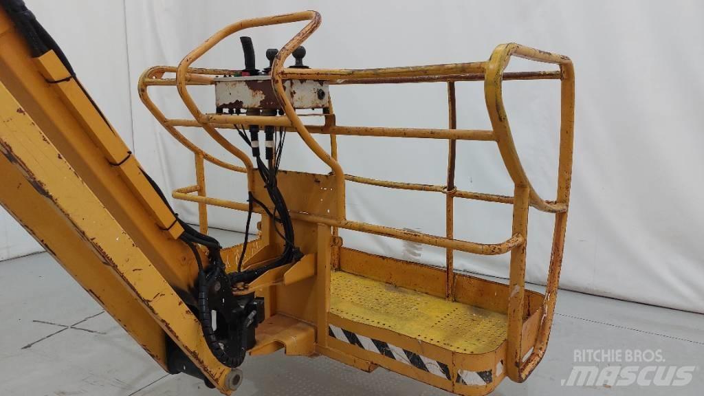 Haulotte HA 20 PX 曲臂高空作業車
