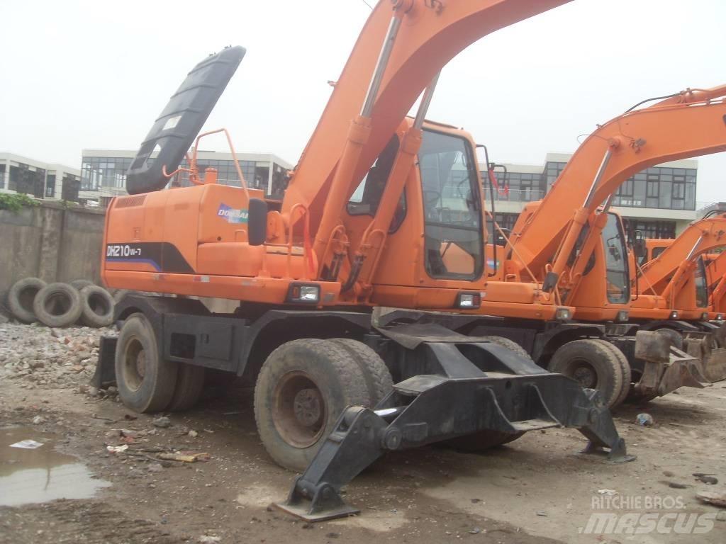 Doosan DH 150 W-7 旋轉式挖土機/掘鑿機/挖掘機