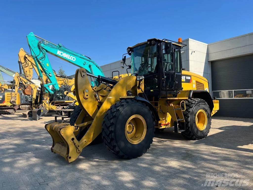 CAT 926M 輪胎式裝載機