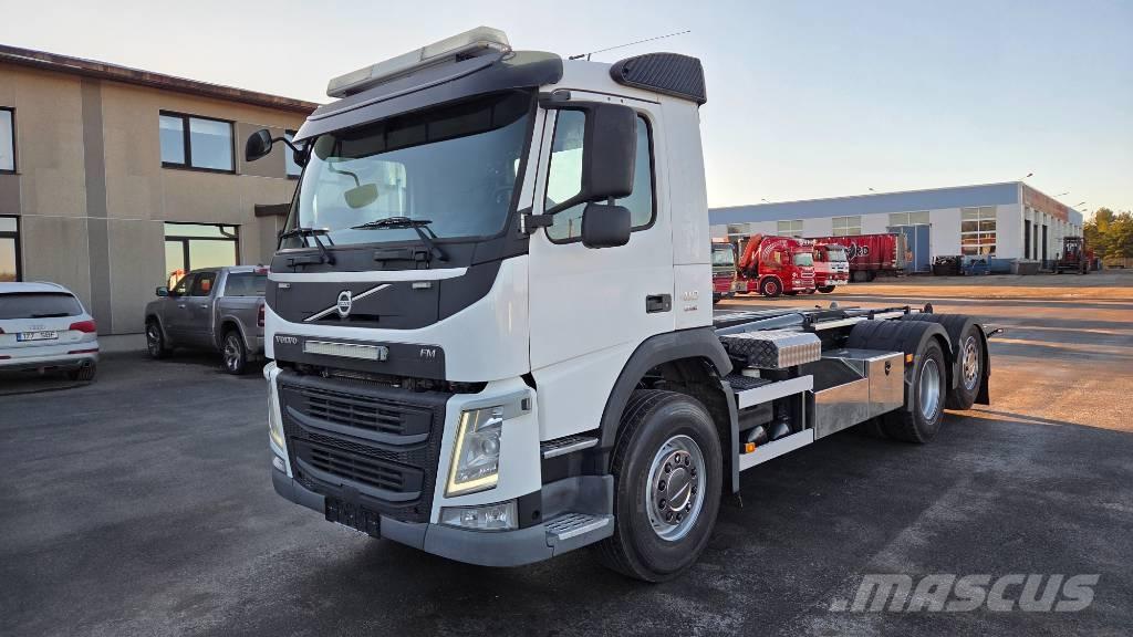 Volvo FM410 6x2*4 吊鉤式起重車