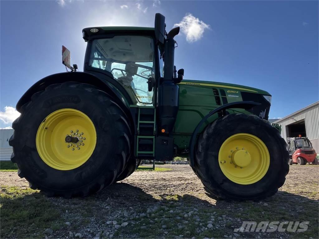John Deere 6250R 曳引機