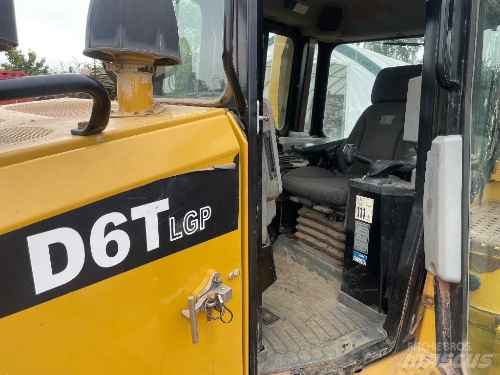 CAT D 6 T LGP 履帶推土機