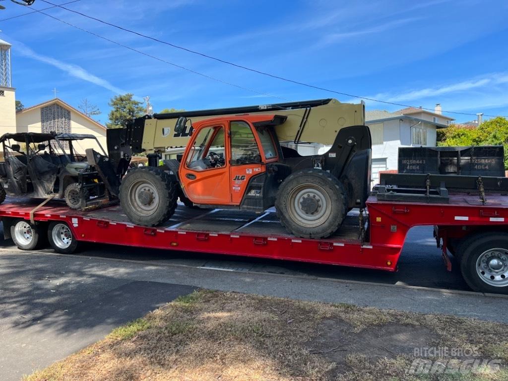 JLG 1255 伸縮臂操作車
