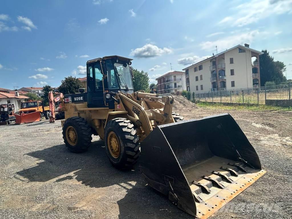 CAT 926 輪胎式裝載機