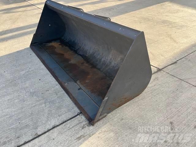 Manitou Bucket 伸縮臂操作車