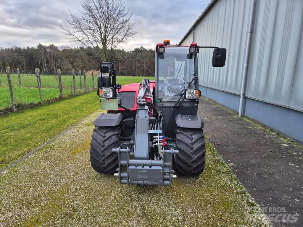 Weidemann T4512 伸縮臂操作車