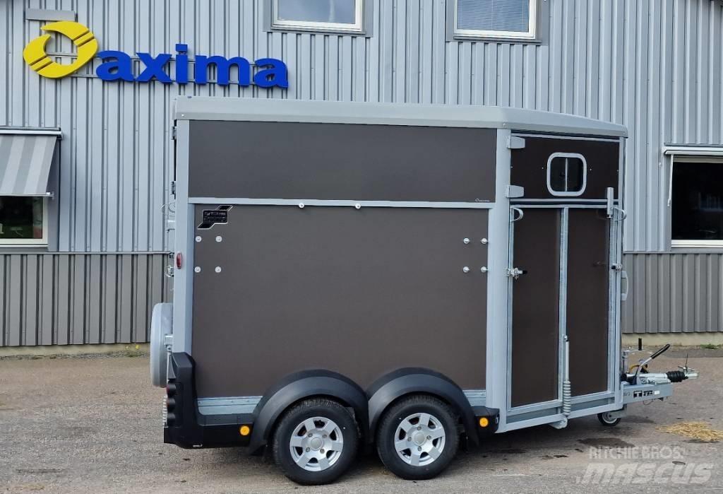 Ifor Williams HB 511 動物運輸拖車