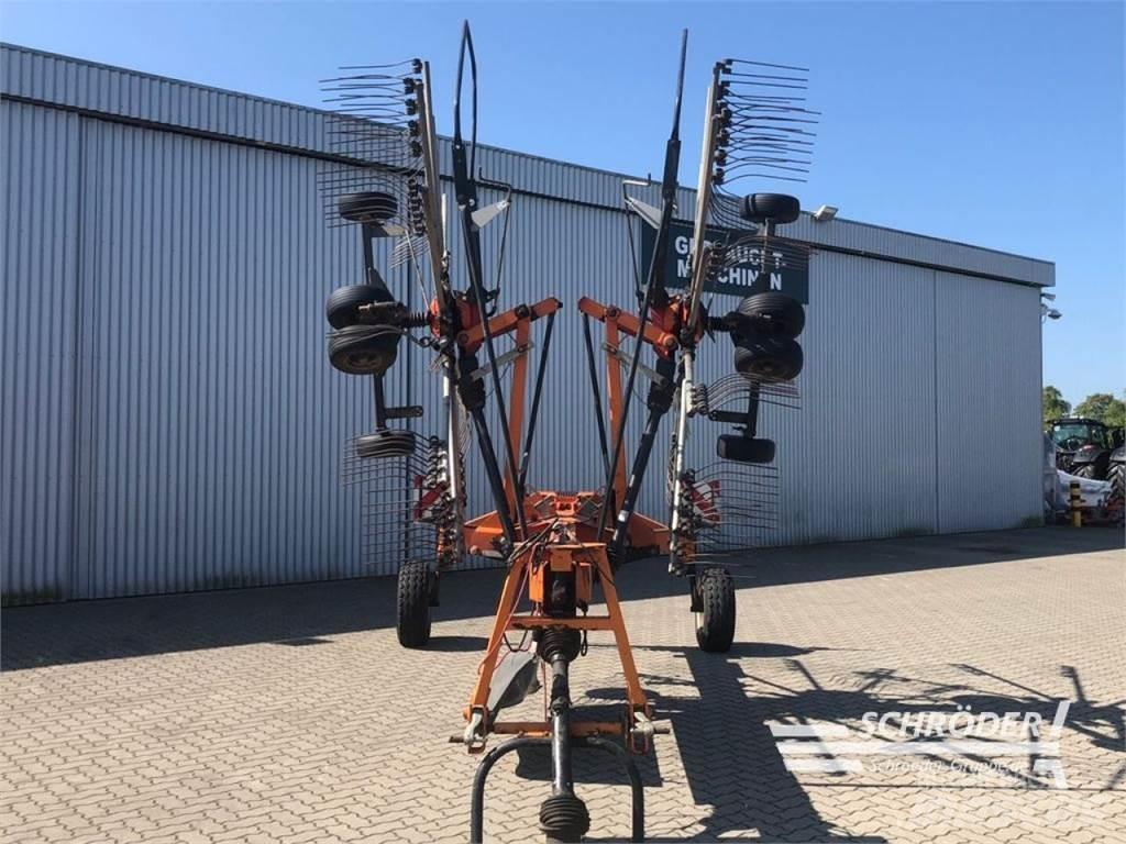 Fella TS 880 堆草機