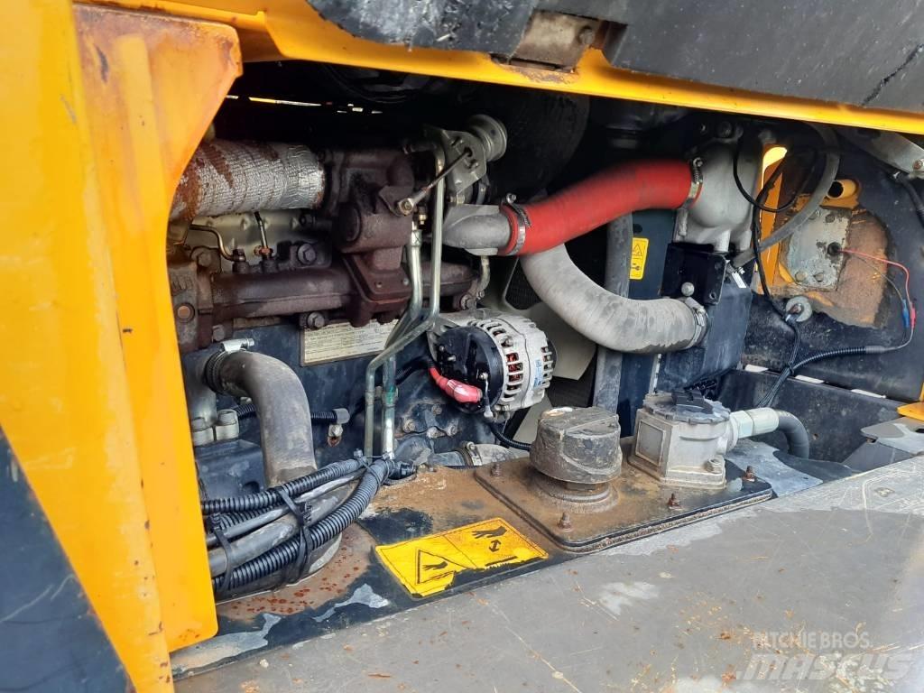 Mecalac TA 6 S 鉸接式起吊車