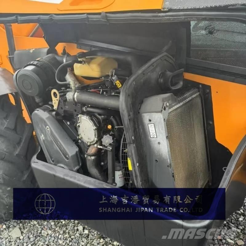 JCB 535-95 伸縮臂操作車