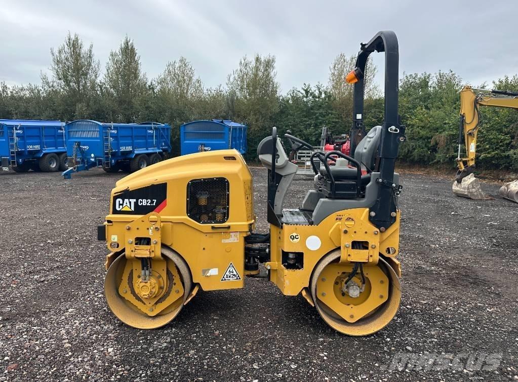 CAT CB 2.7 雙輪滾壓機