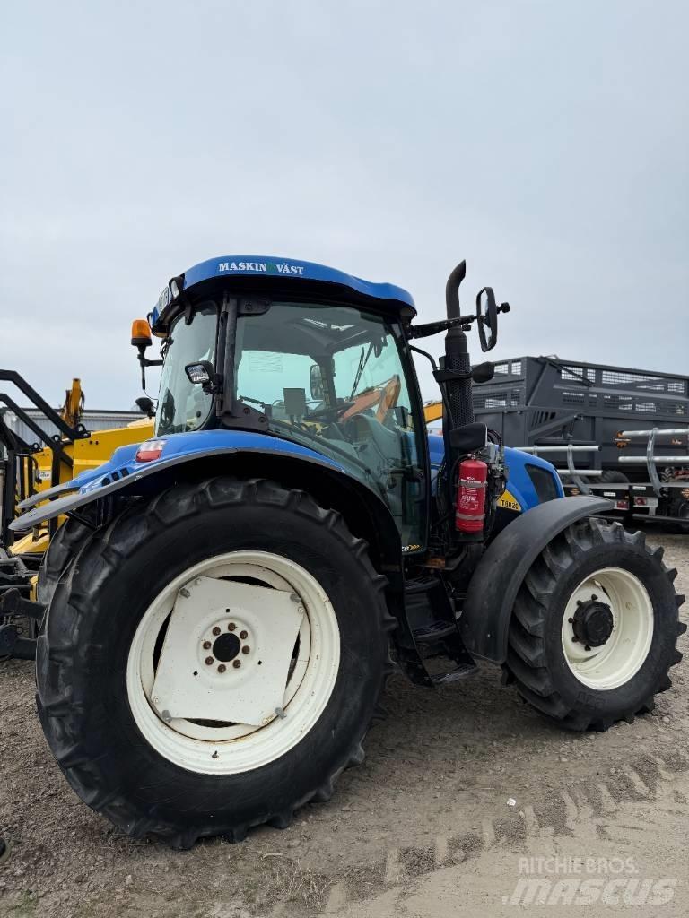 New Holland T 6020 曳引機