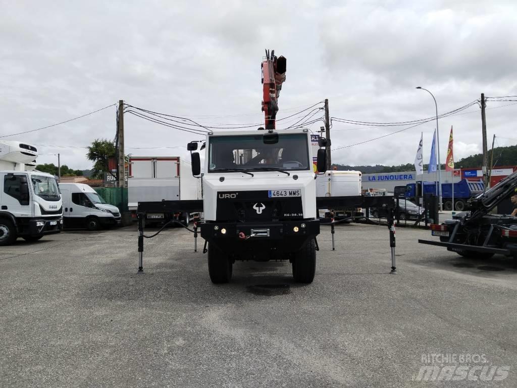  UROVESA K6-26 16 起重機卡車
