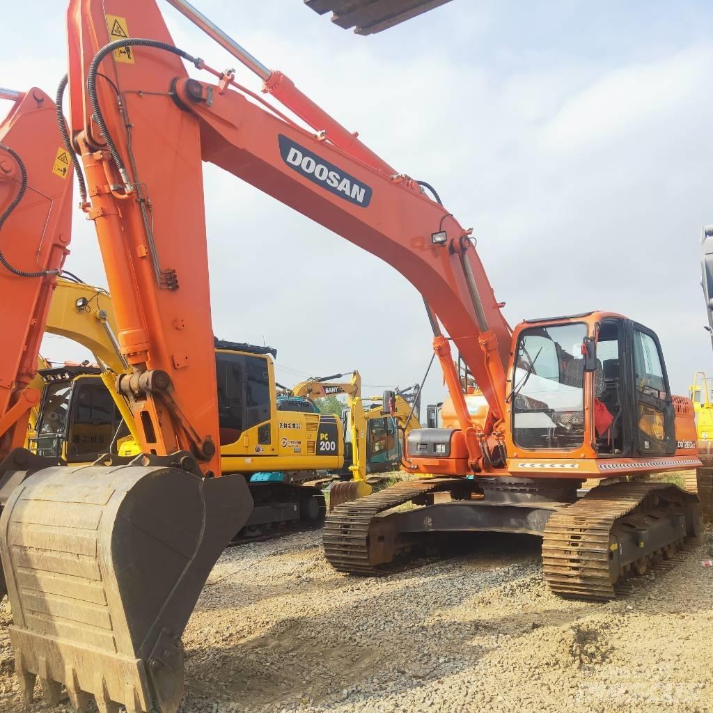 Doosan DX260LC 履帶式 挖土機/掘鑿機/挖掘機